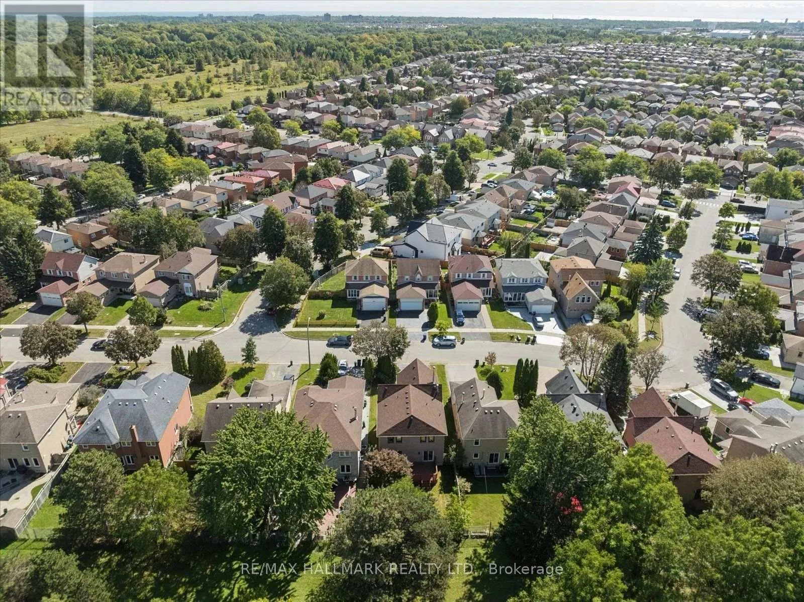 32 VALLEY CENTRE DRIVE