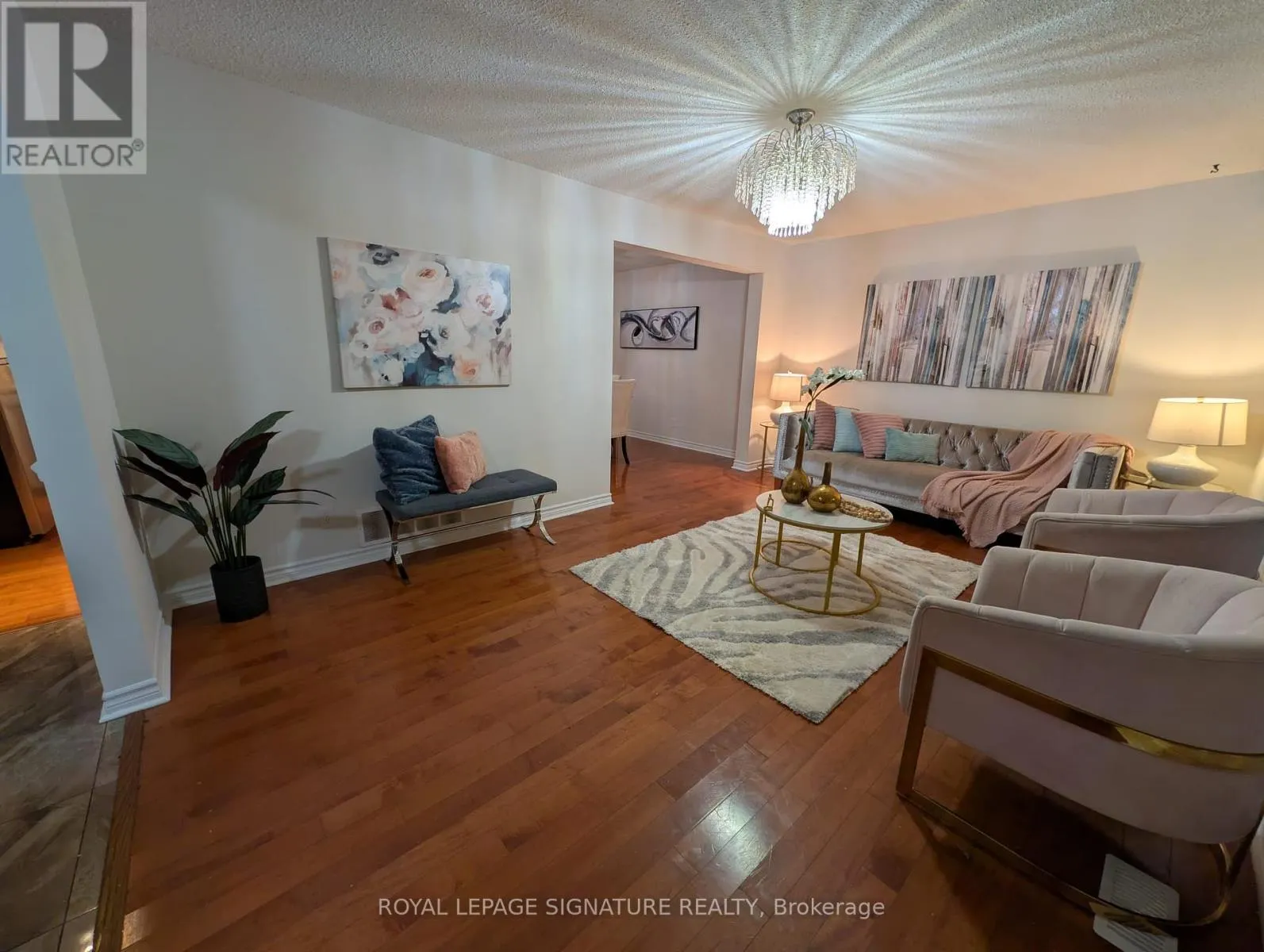 19 STARLAKE DRIVE