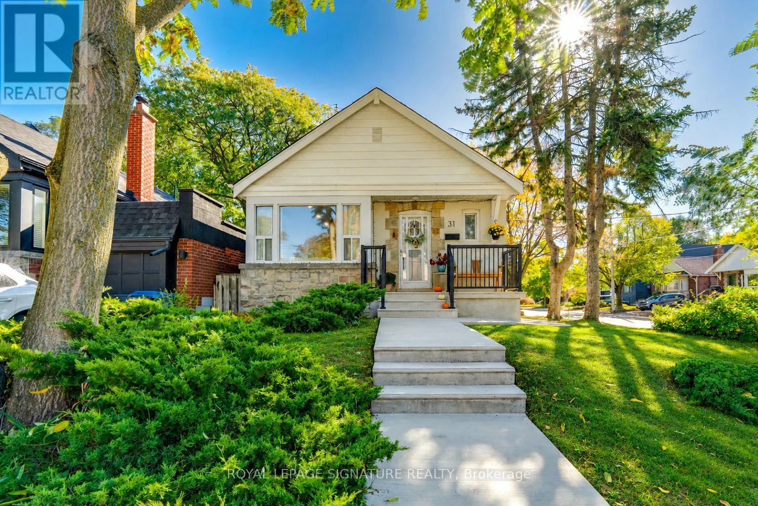 31 DAVIES CRESCENT
