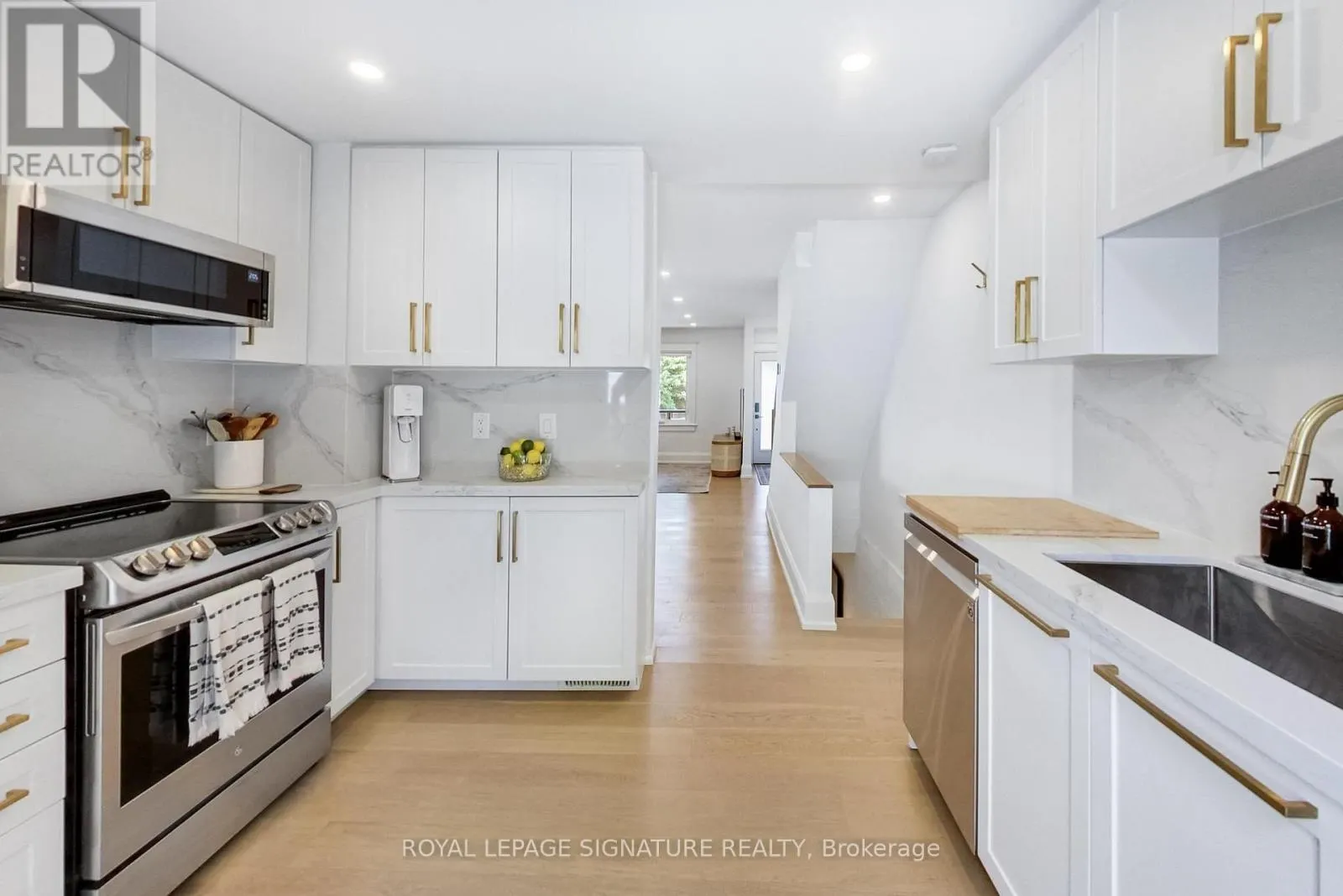 148 MORTIMER AVENUE