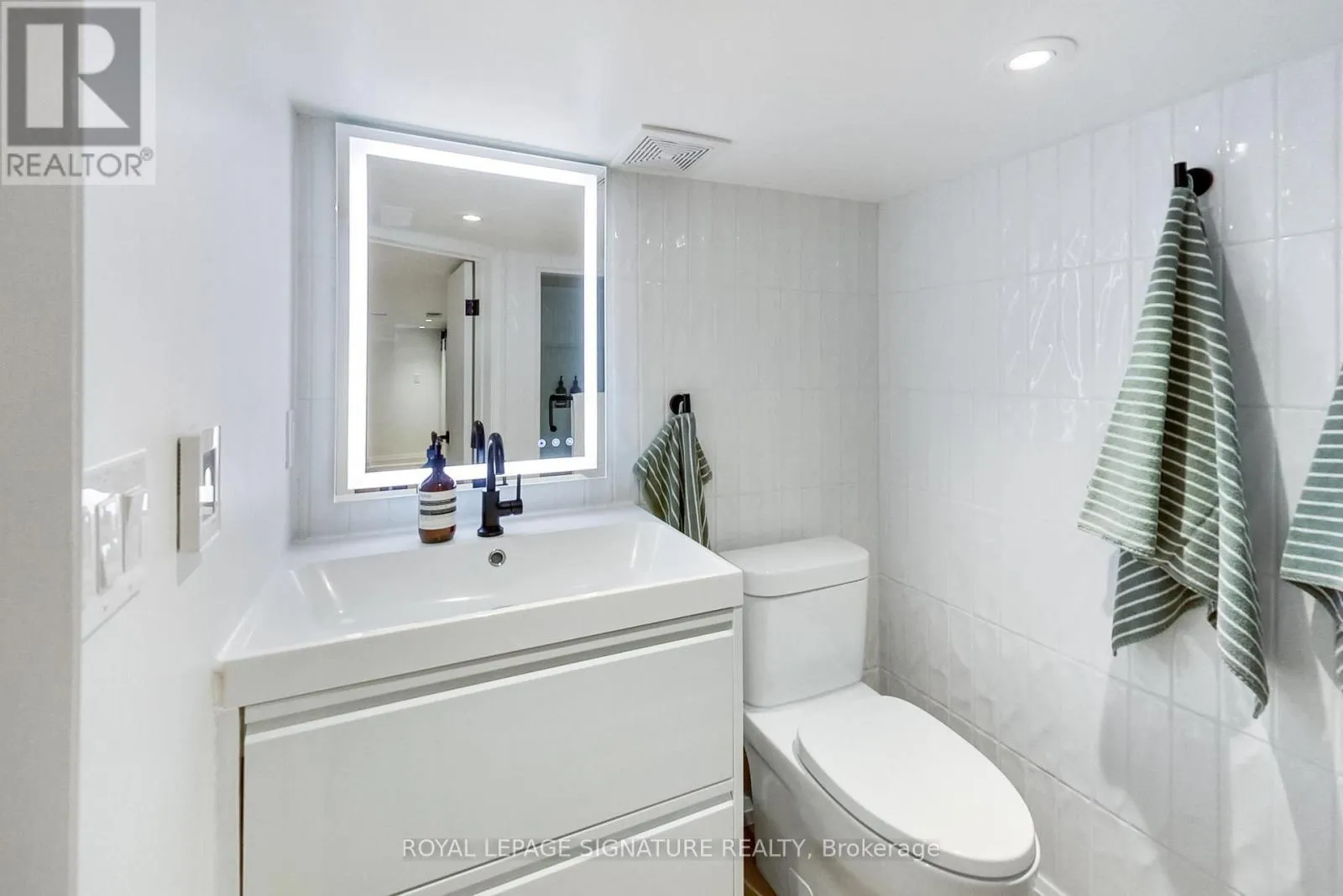 148 MORTIMER AVENUE