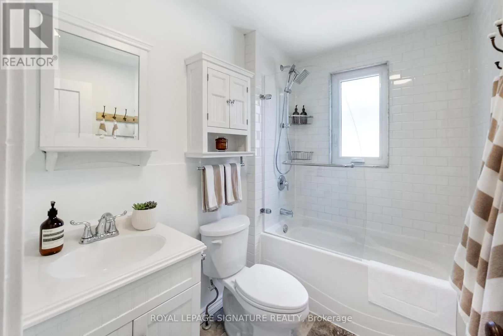 148 MORTIMER AVENUE