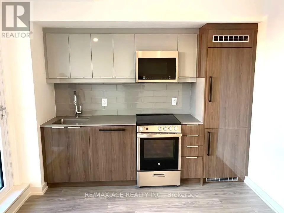 402 - 90 GLEN EVEREST ROAD