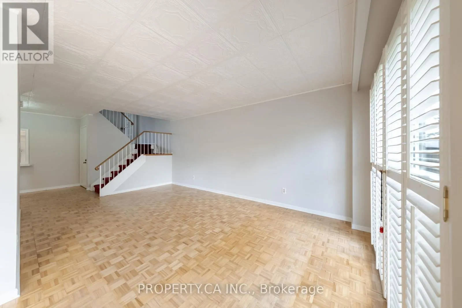 12 DEEPROSE LANE
