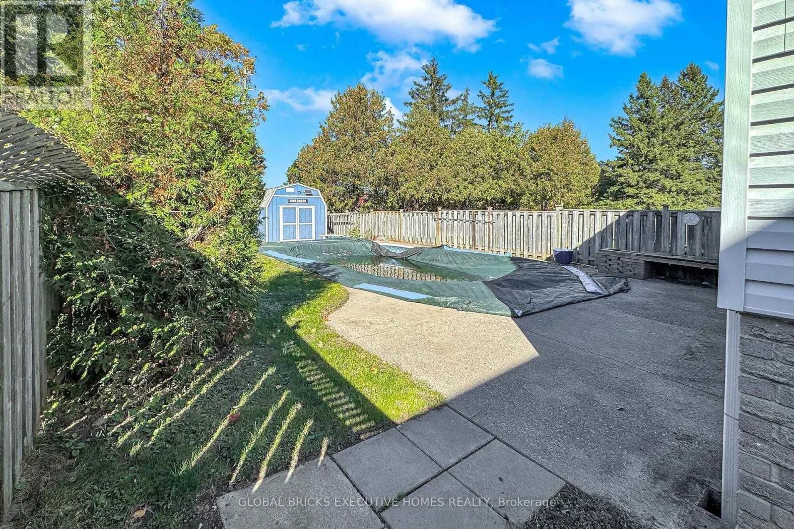 53 GOLDRING DRIVE