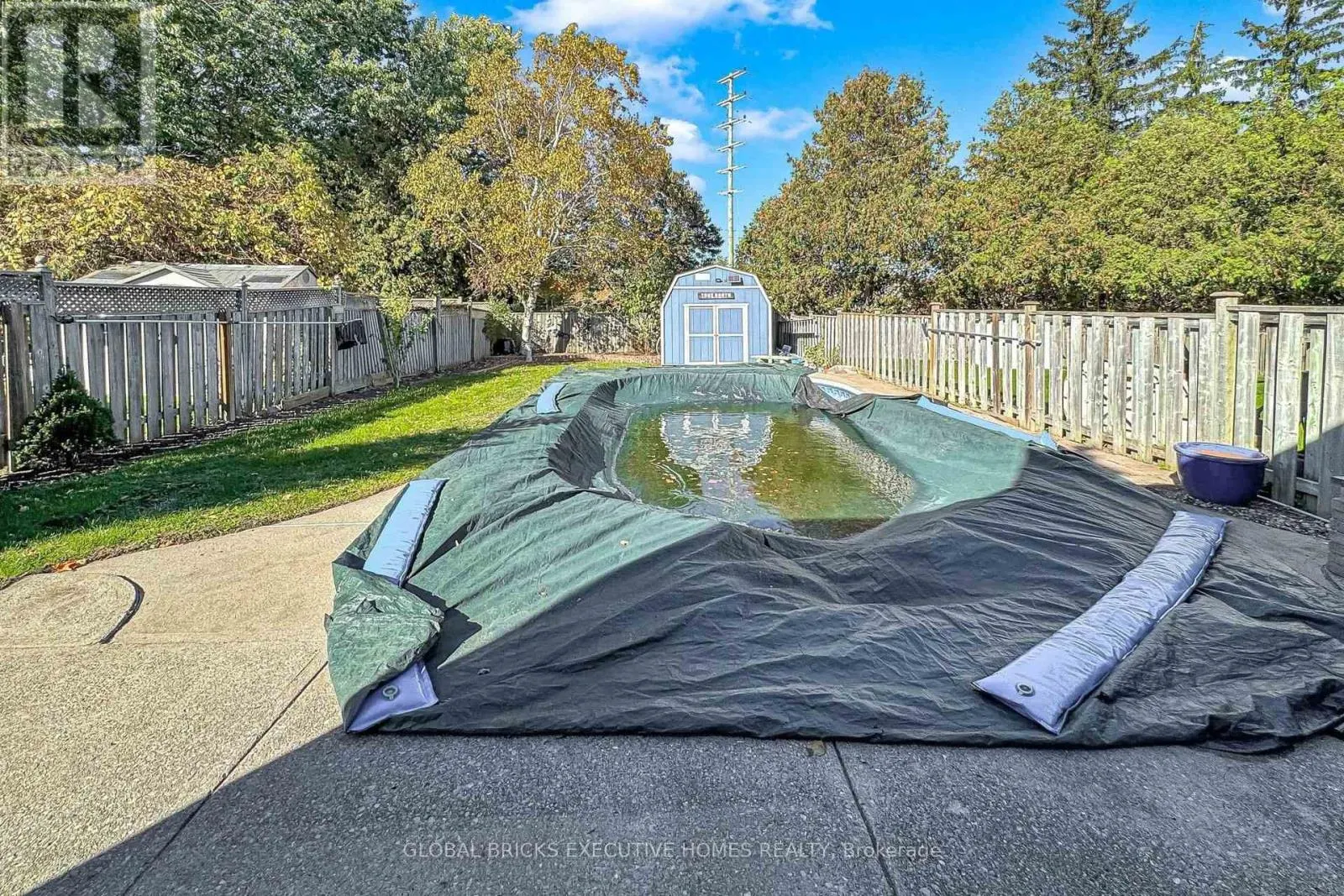 53 GOLDRING DRIVE