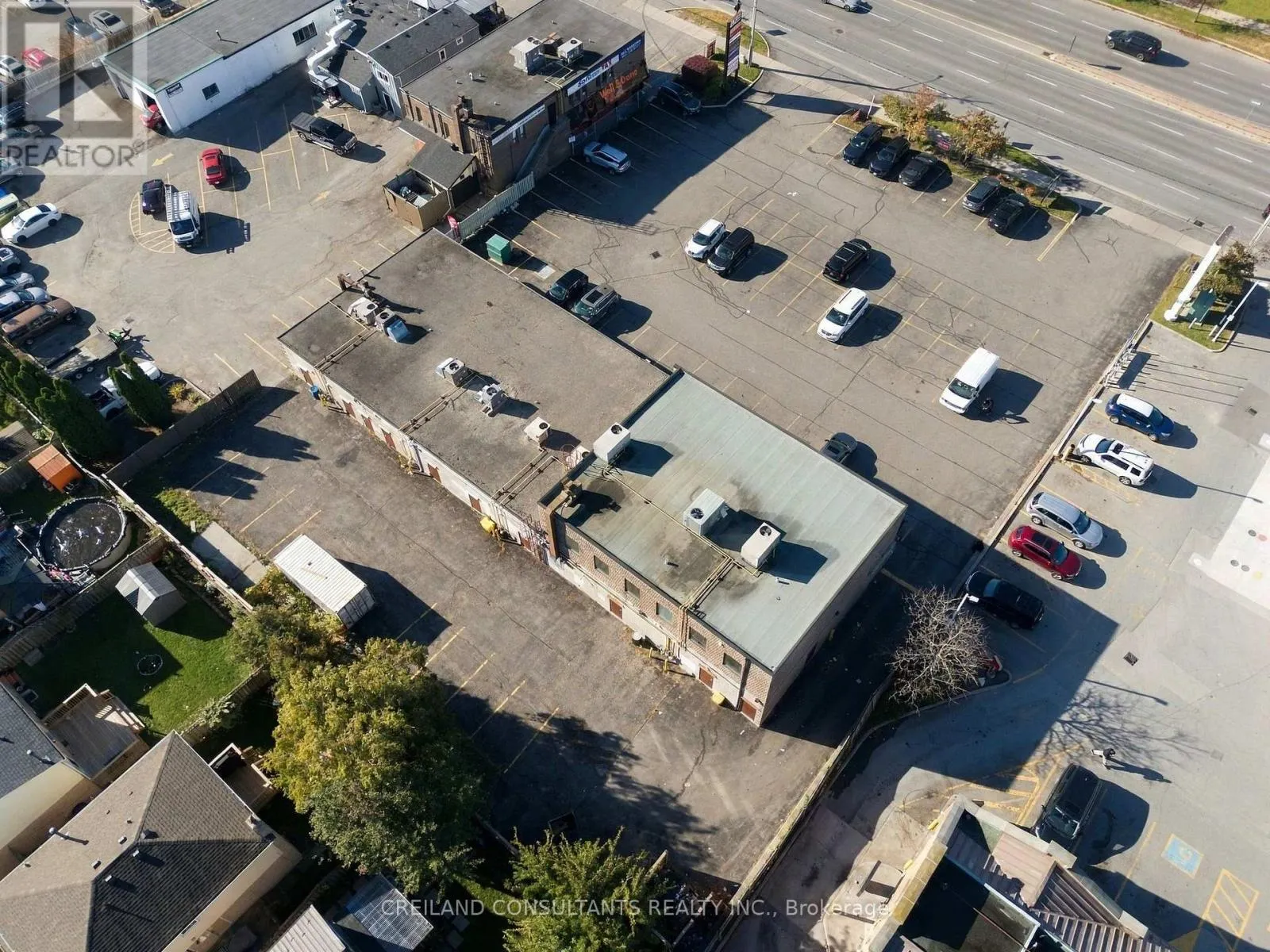 3 HARWOOD AVENUE S