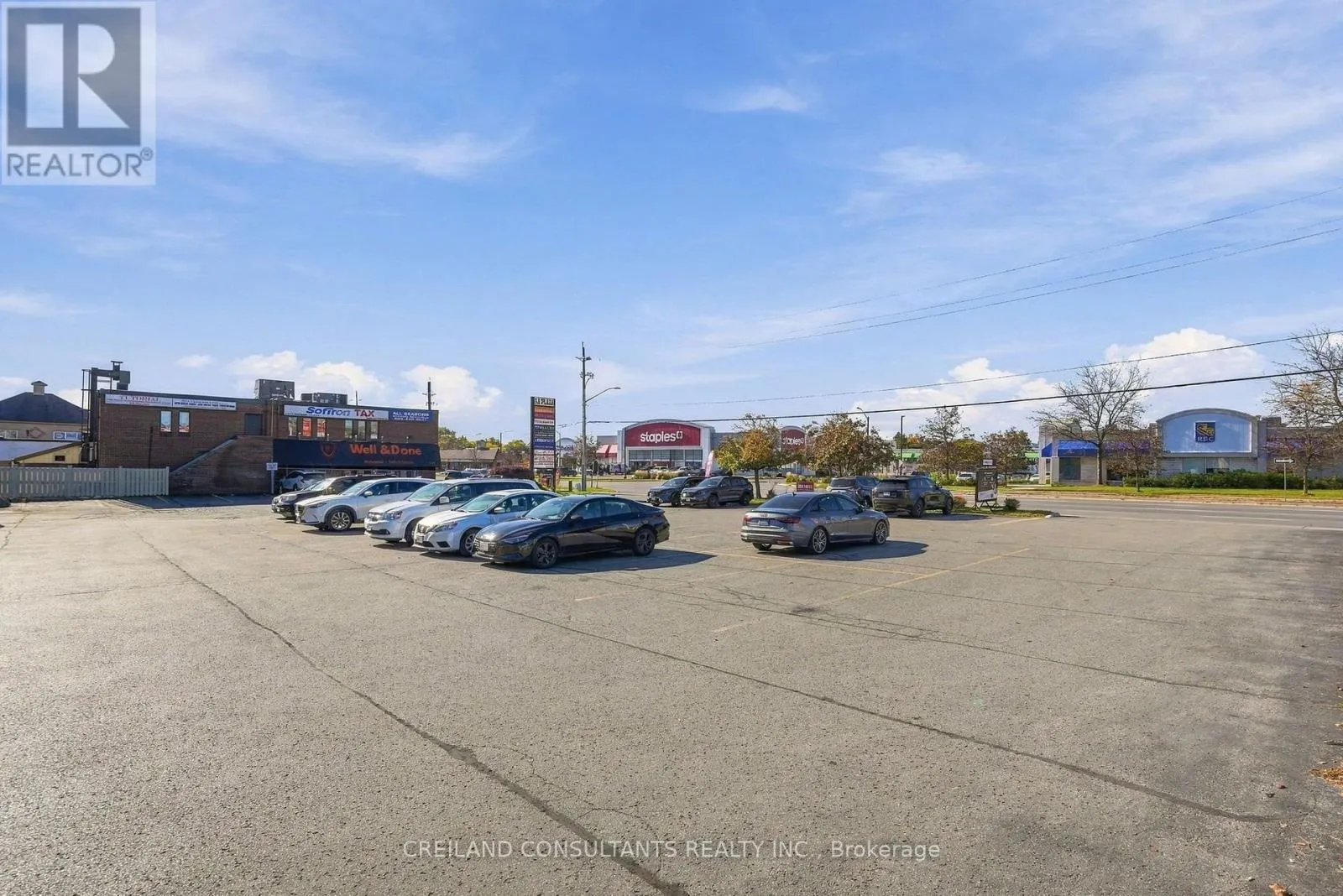 3 HARWOOD AVENUE S