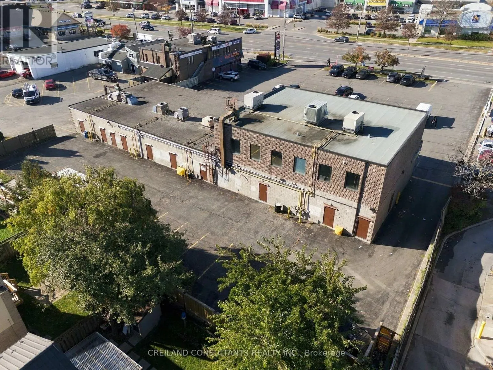 3 HARWOOD AVENUE S
