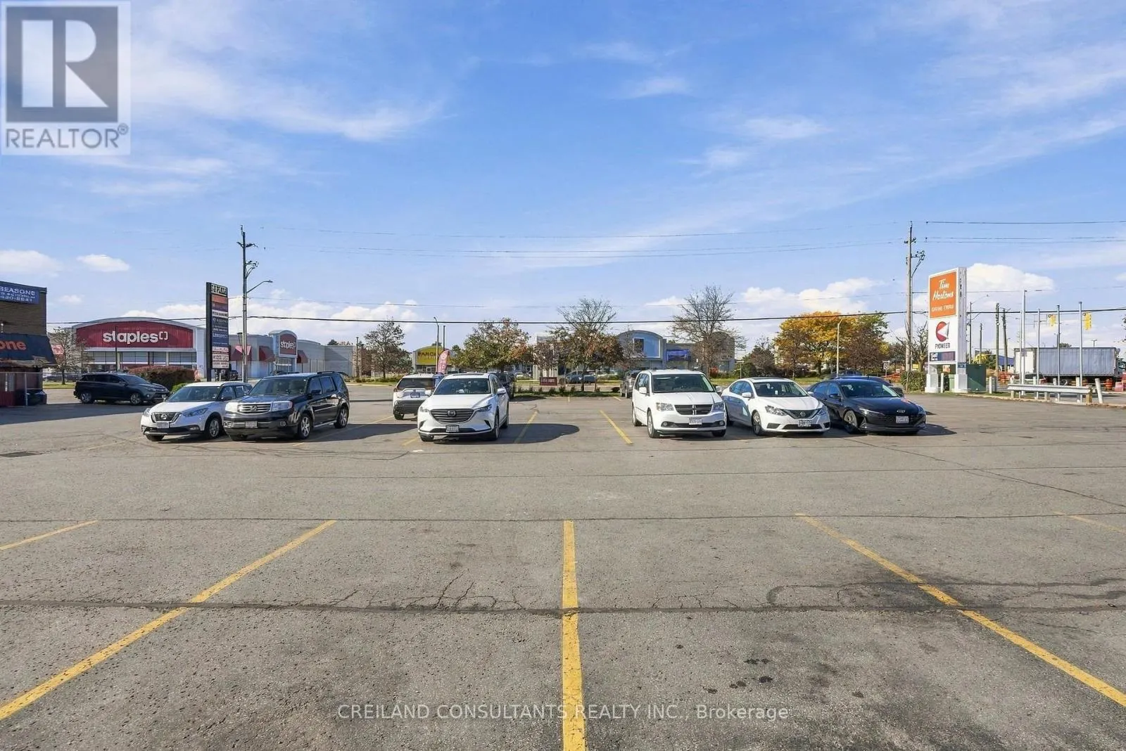 3 HARWOOD AVENUE S