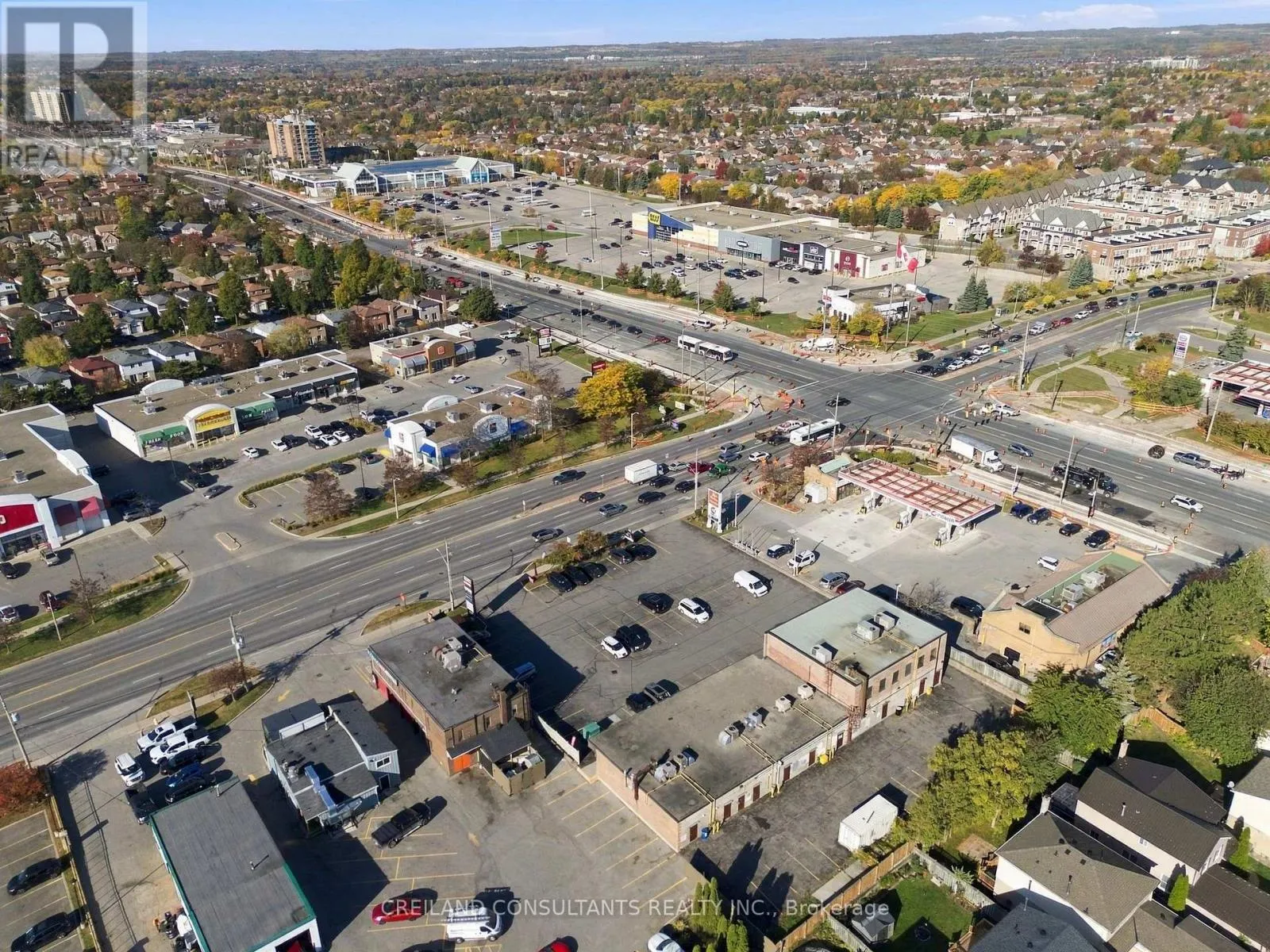 3 HARWOOD AVENUE S