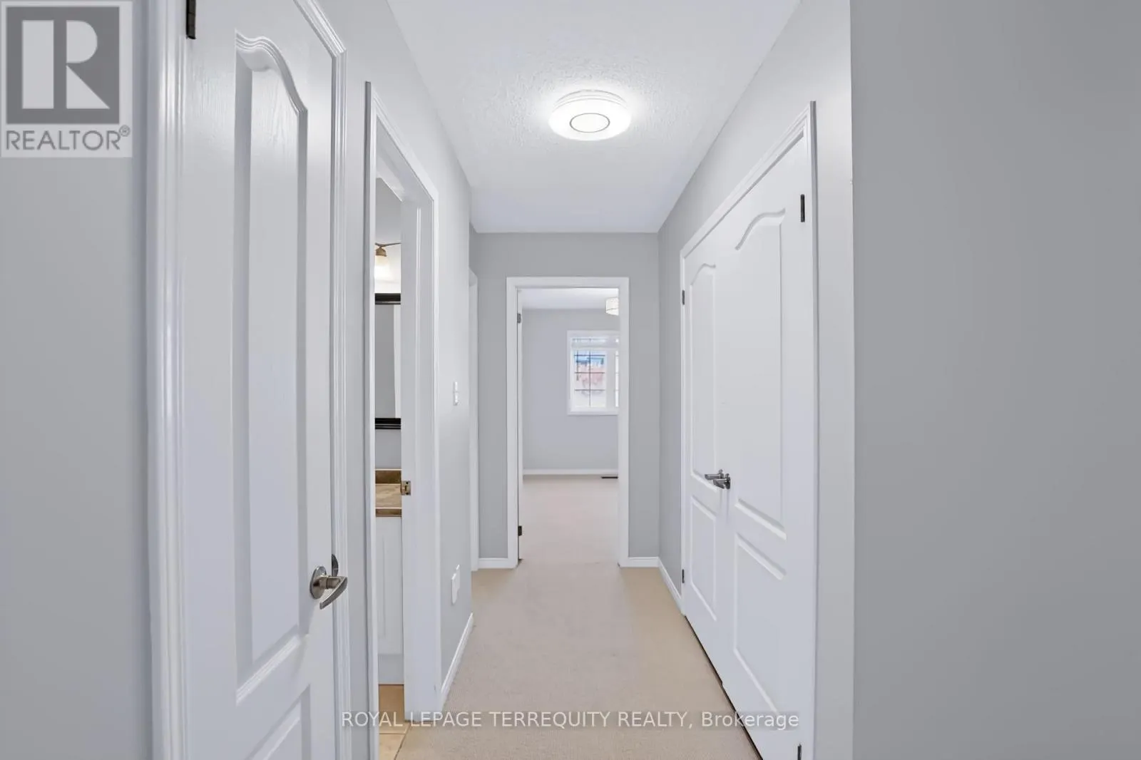 19 - 253 SPRUCEWOOD CRESCENT W