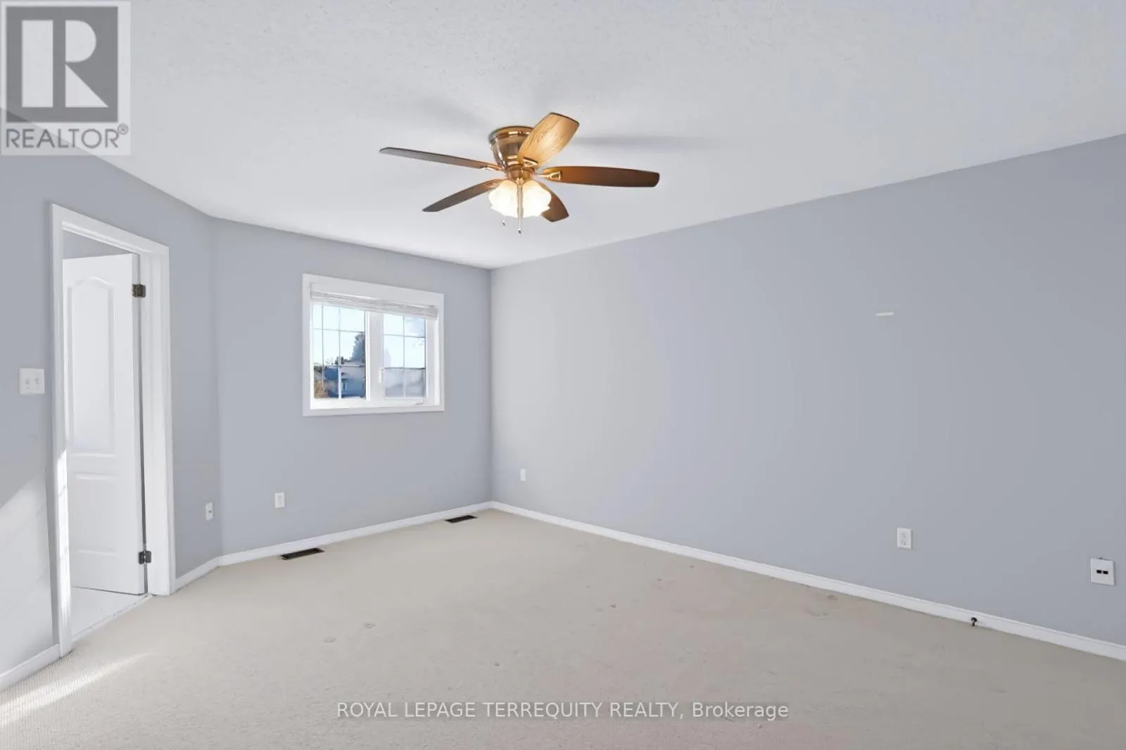 19 - 253 SPRUCEWOOD CRESCENT W