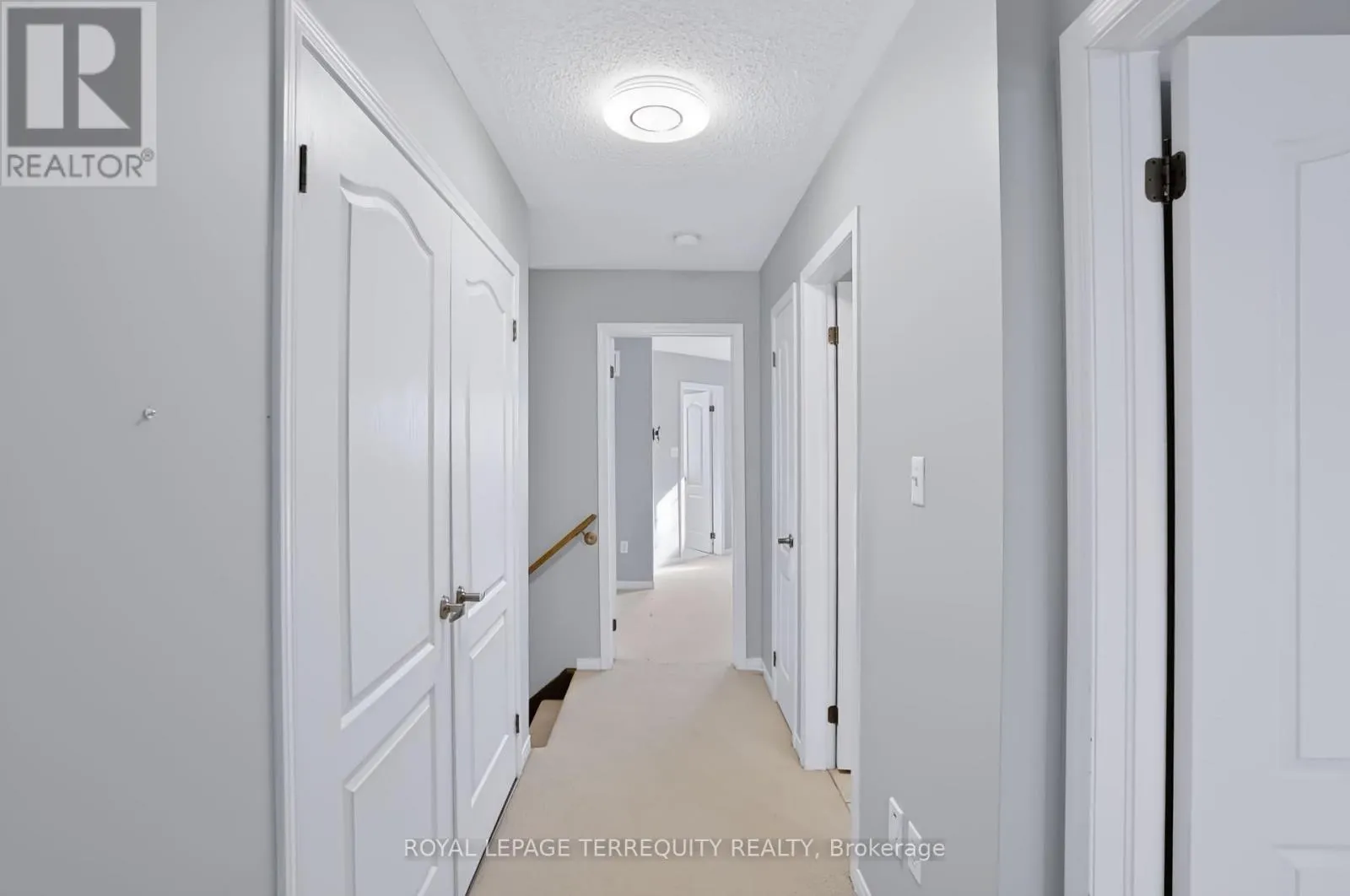 19 - 253 SPRUCEWOOD CRESCENT W