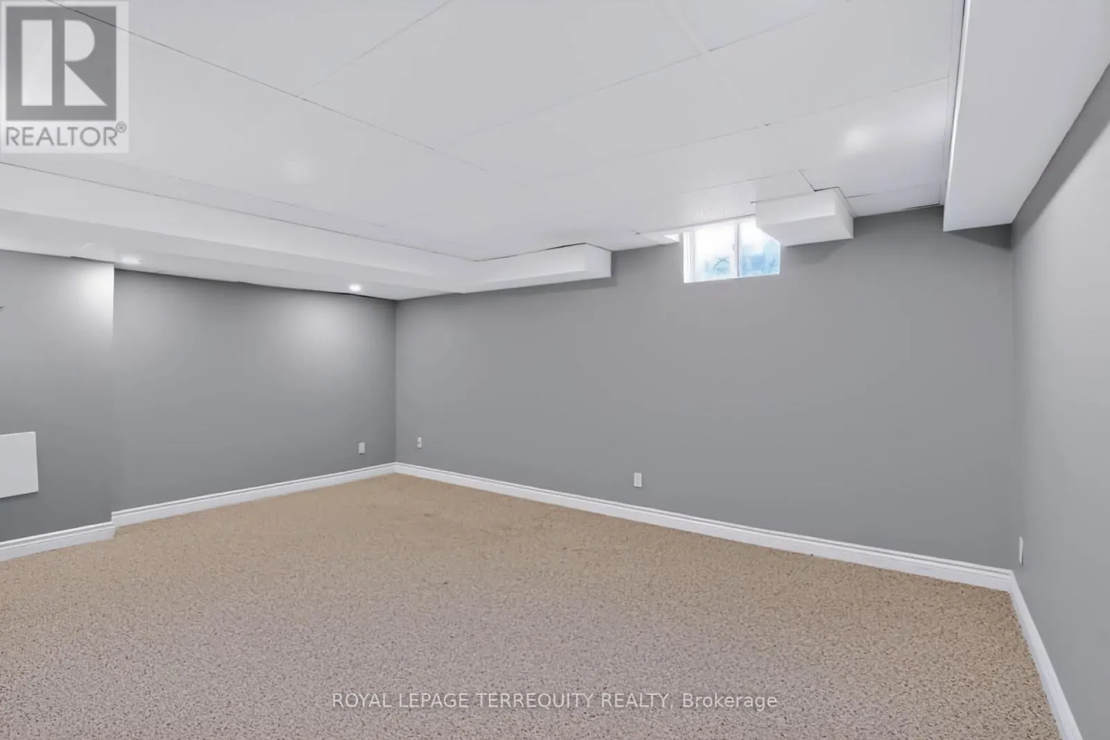 19 - 253 SPRUCEWOOD CRESCENT W