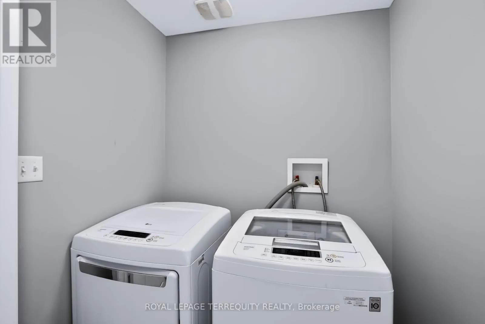 19 - 253 SPRUCEWOOD CRESCENT W