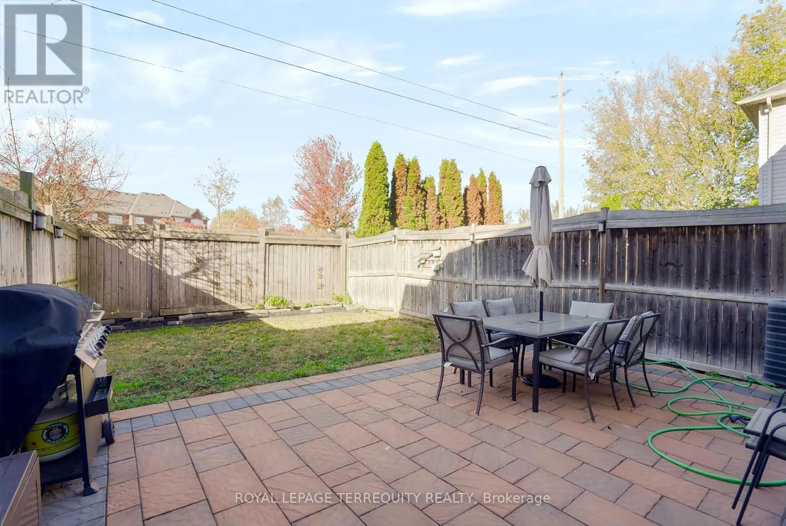 19 - 253 SPRUCEWOOD CRESCENT W