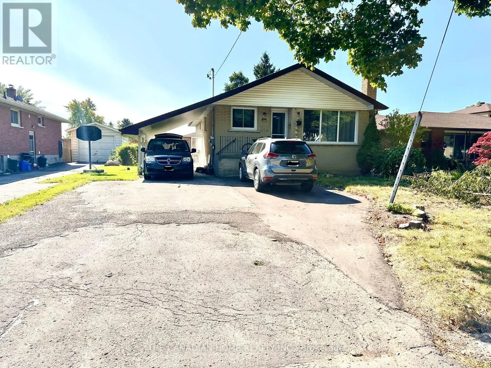 537 OAKWOOD AVENUE
