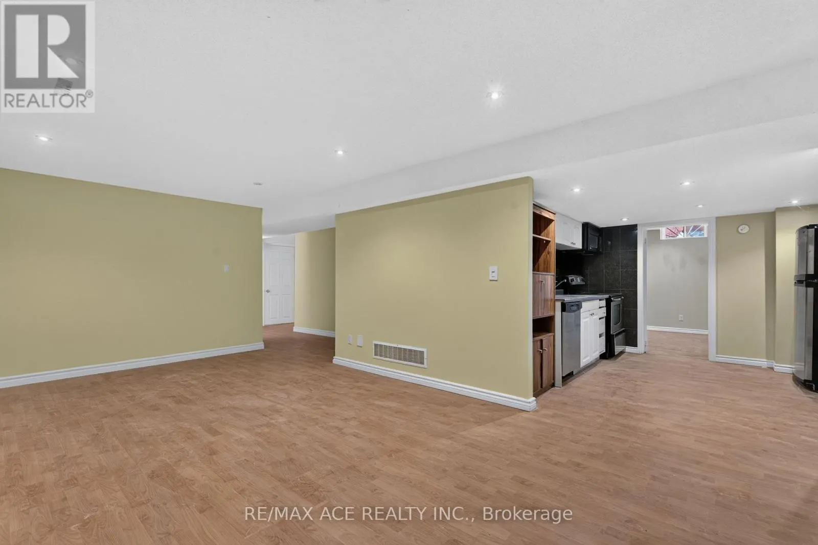 1690 MAJOR OAKS ROAD