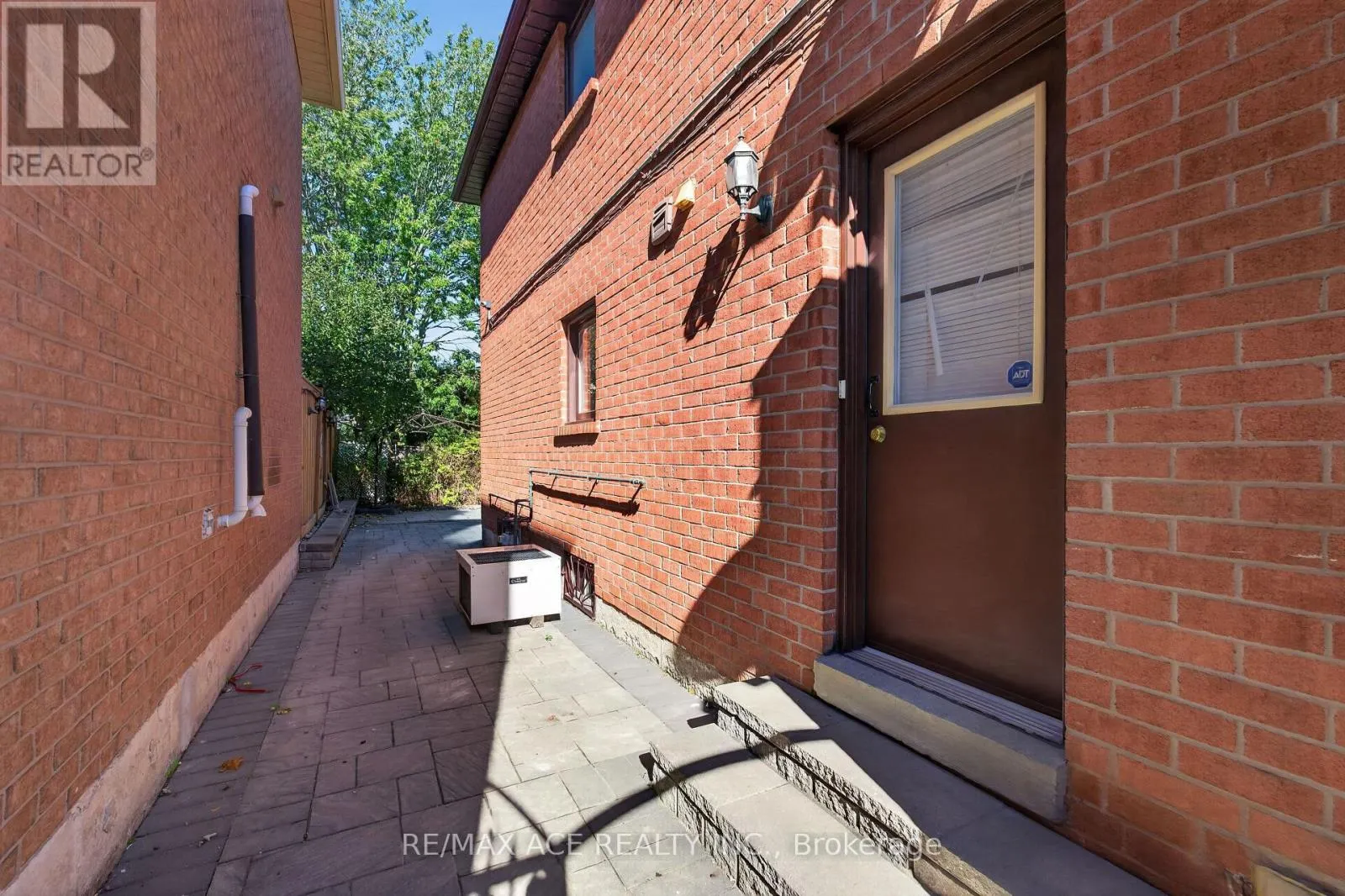 1690 MAJOR OAKS ROAD