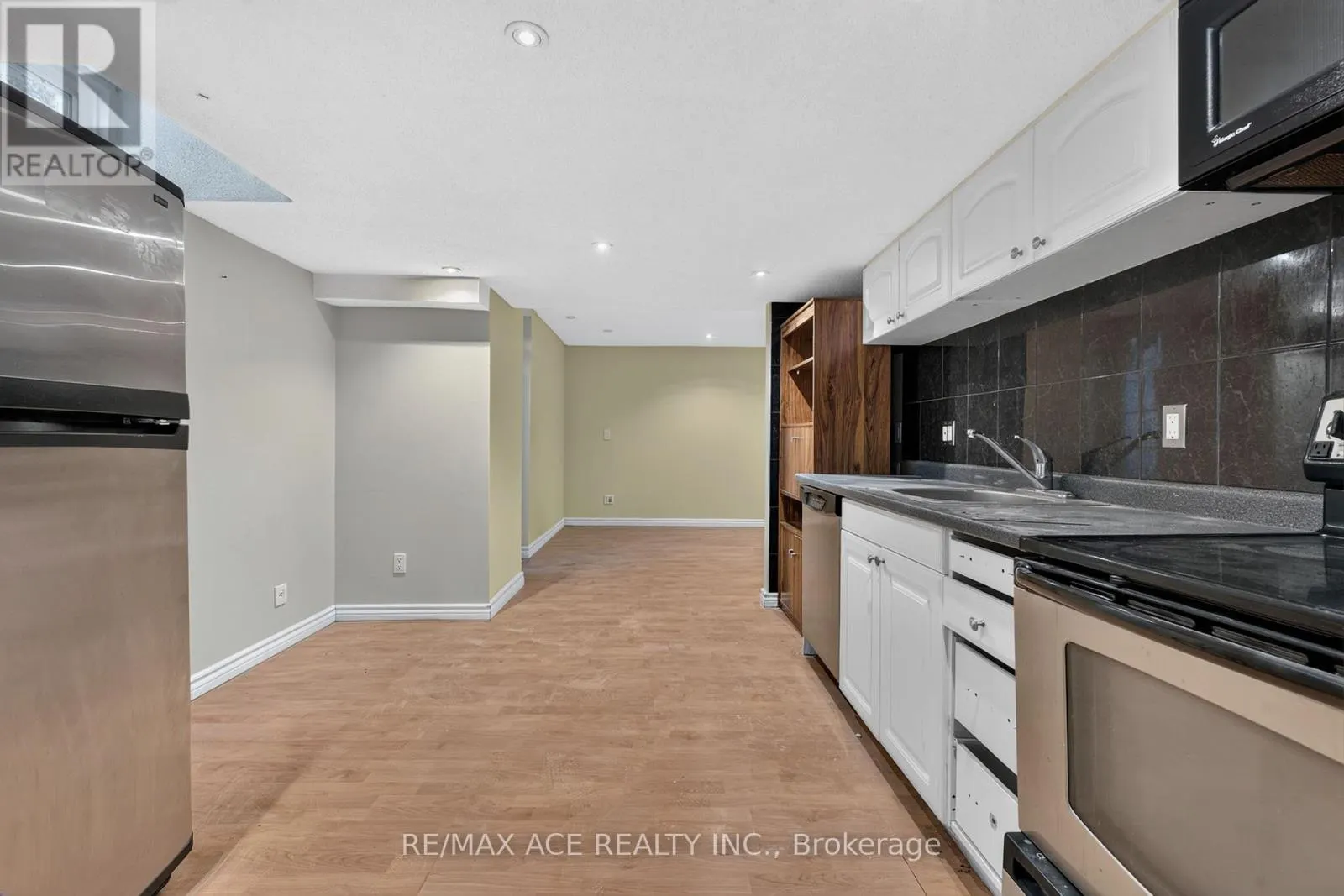 1690 MAJOR OAKS ROAD