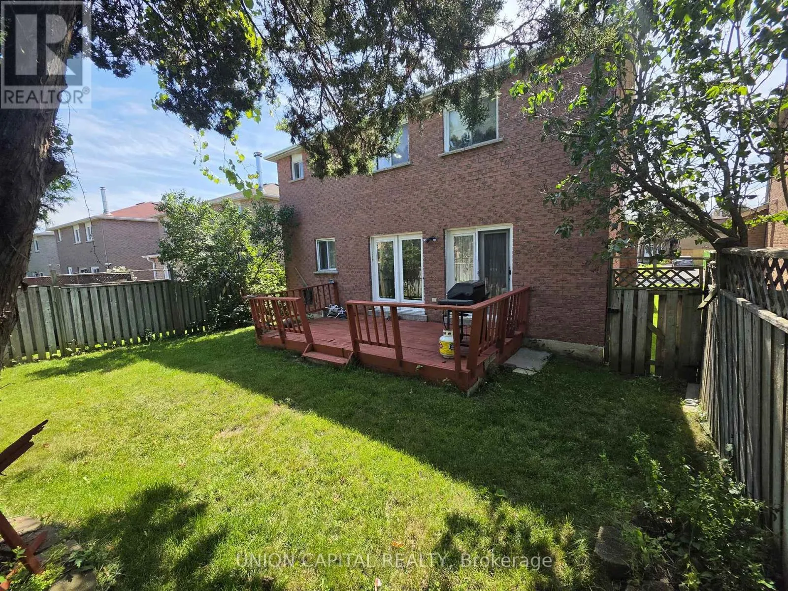 2363 STRATHMORE CRESCENT