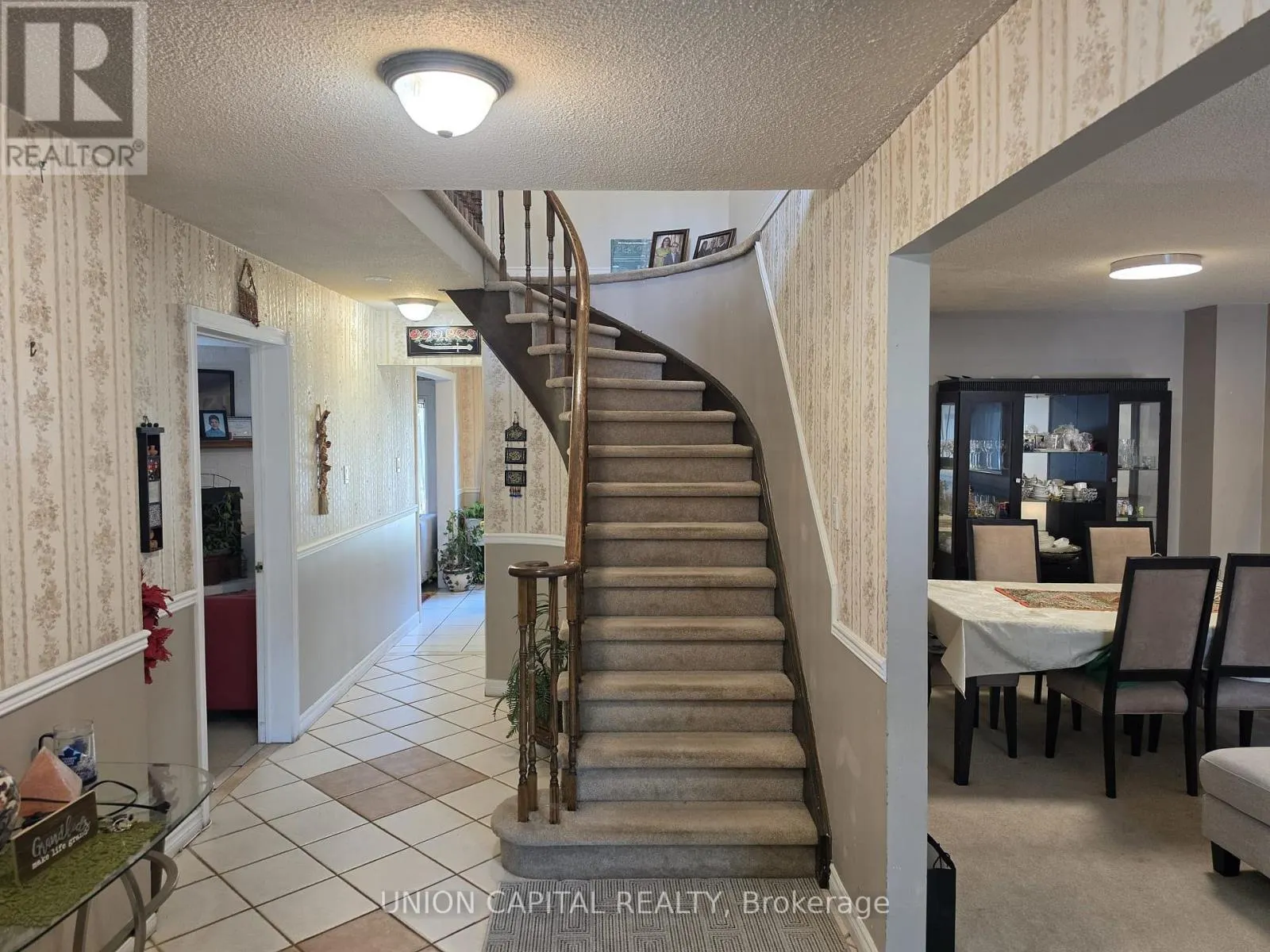 2363 STRATHMORE CRESCENT