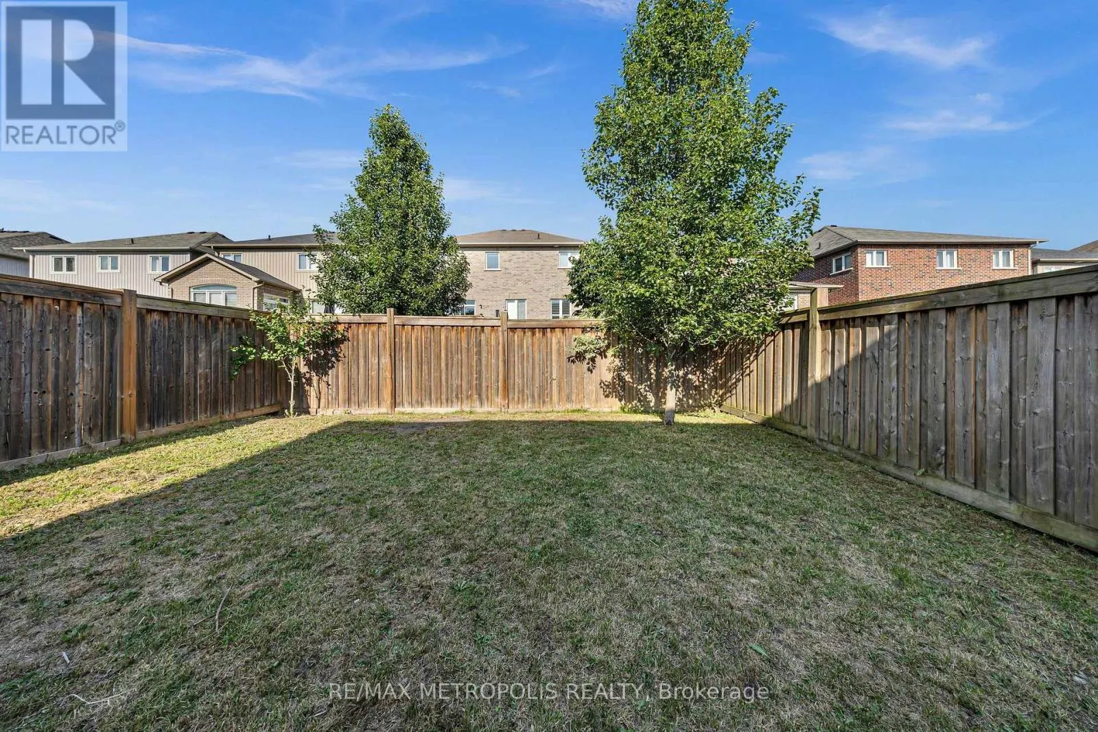 23 GORDON COWLING STREET