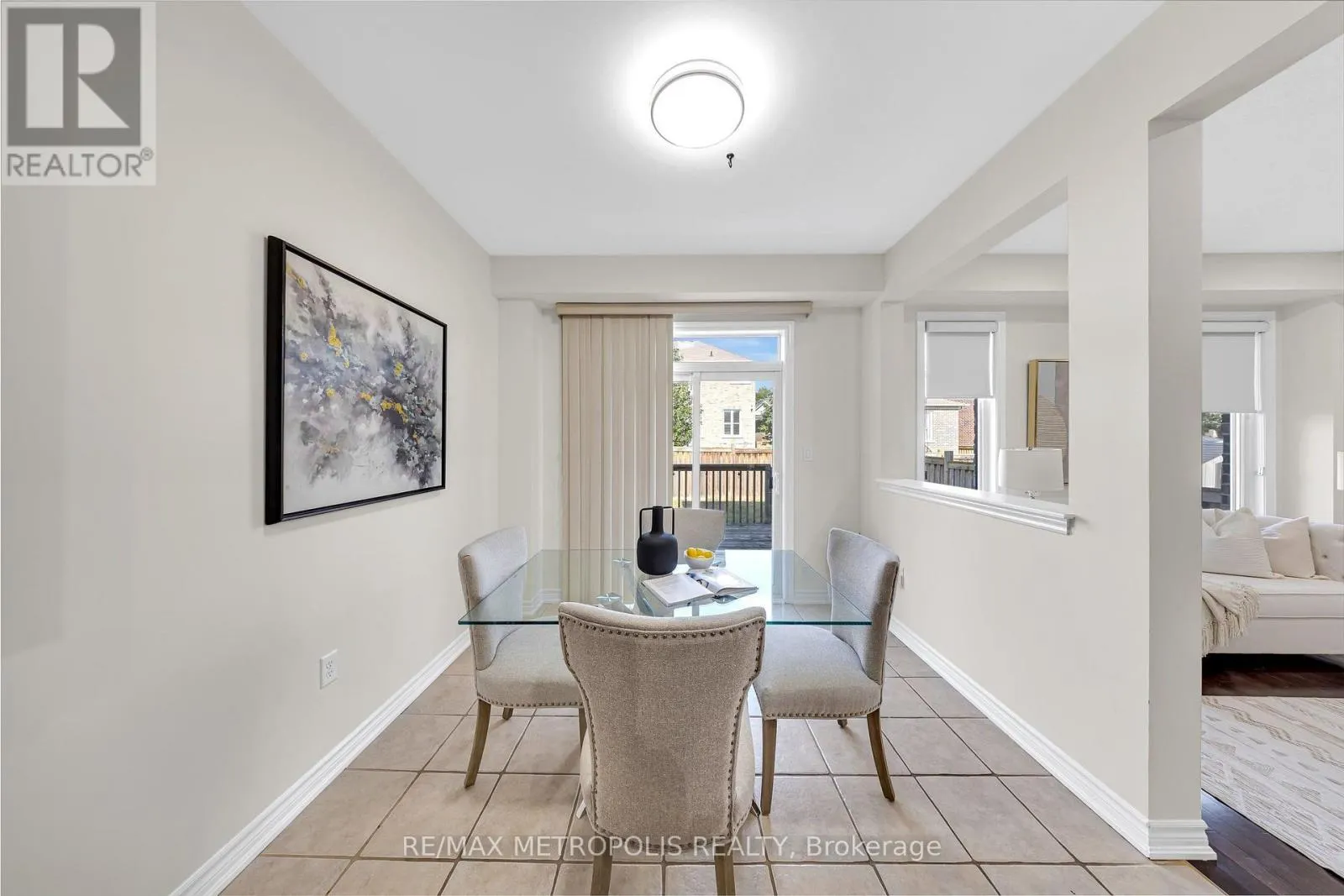 23 GORDON COWLING STREET