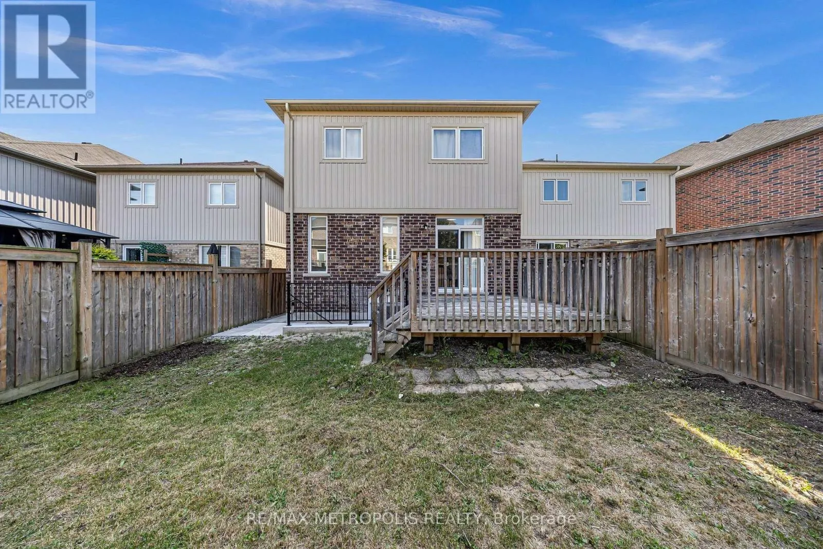 23 GORDON COWLING STREET