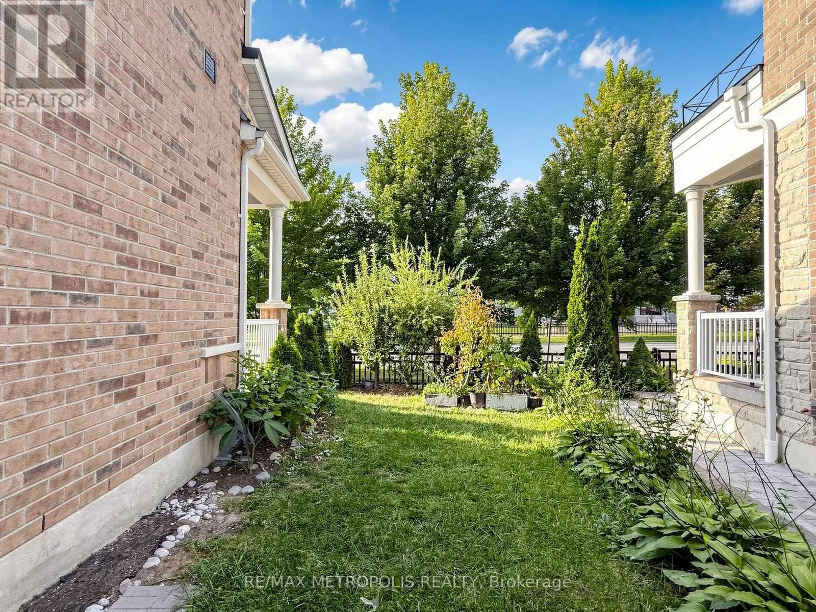 84 BRAEBROOK DRIVE