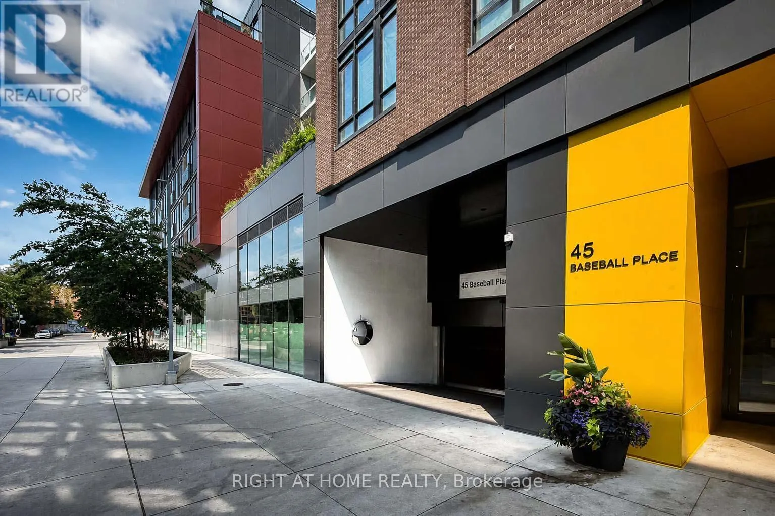 903 - 45 BASEBALL PLACE