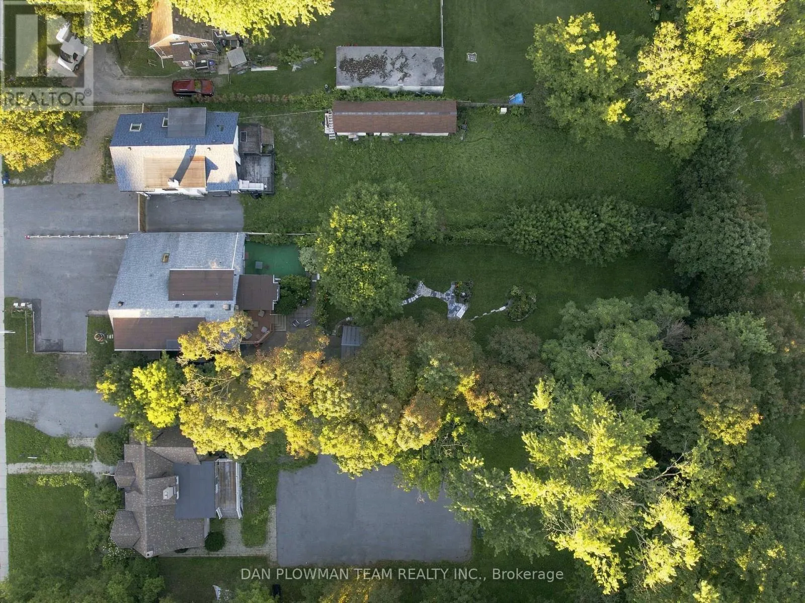 519 KINGSTON ROAD W
