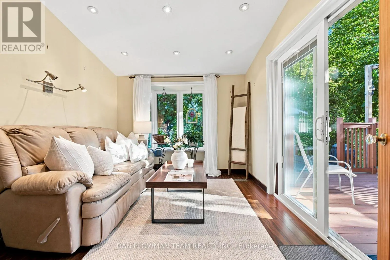 519 KINGSTON ROAD W