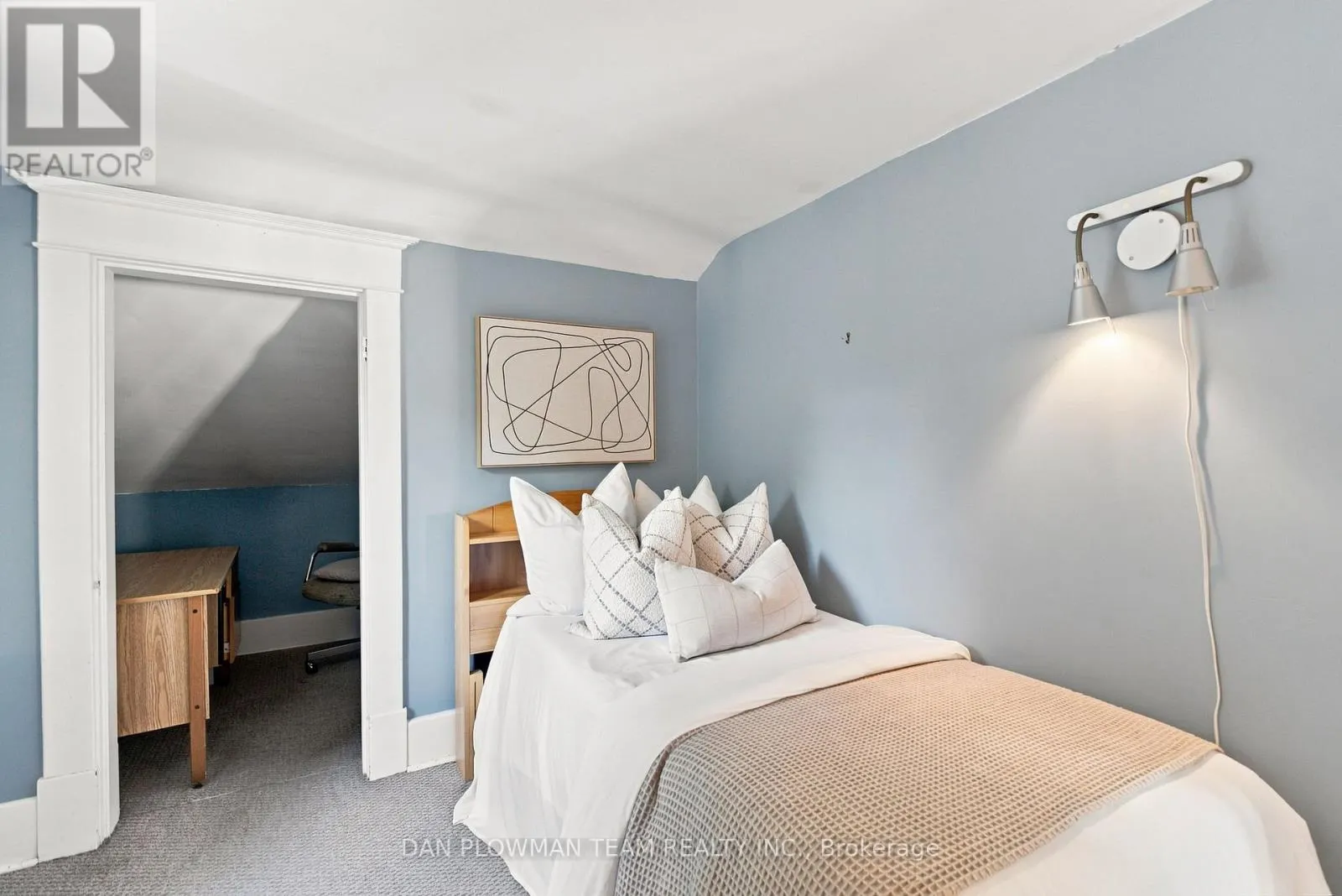 519 KINGSTON ROAD W