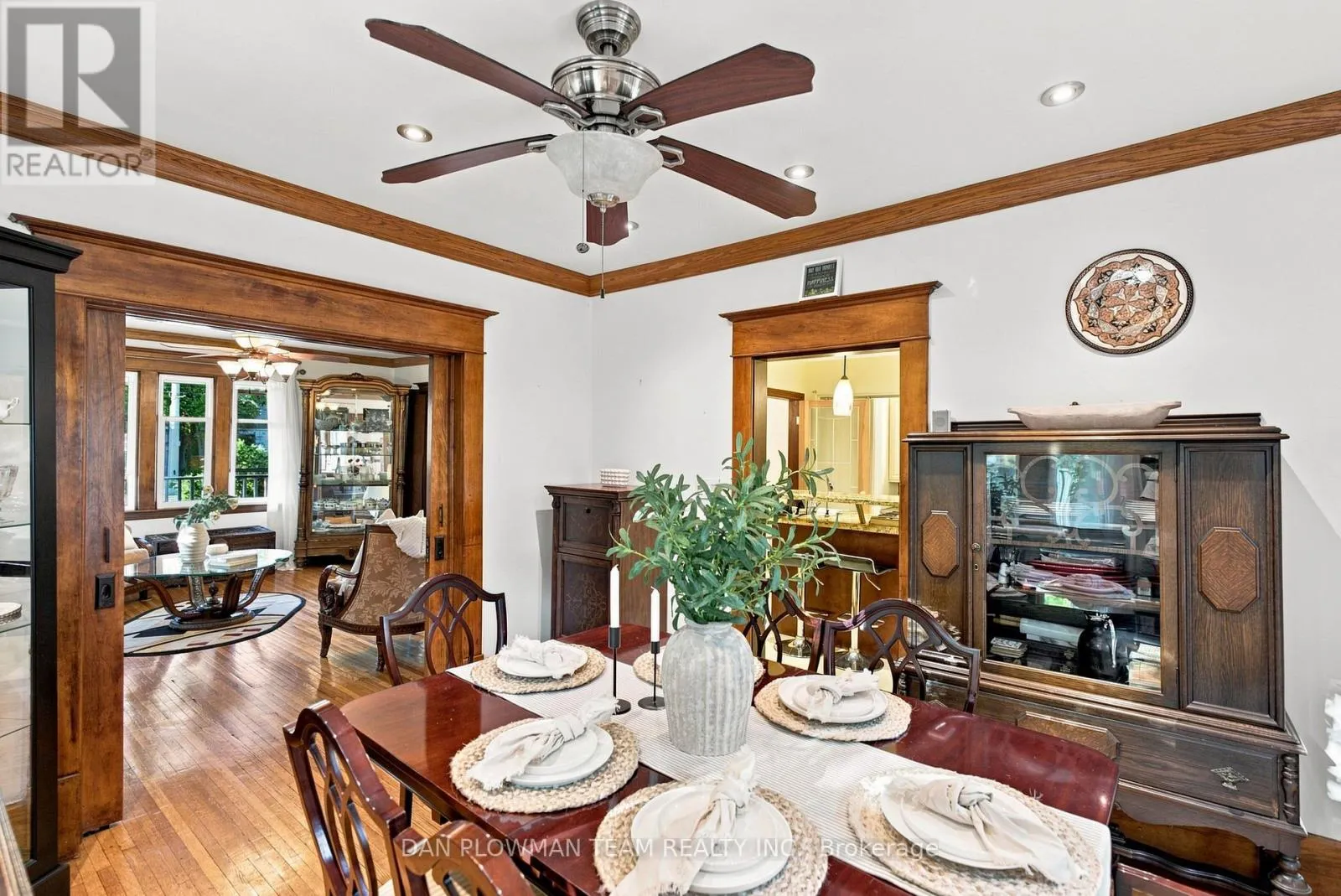 519 KINGSTON ROAD W