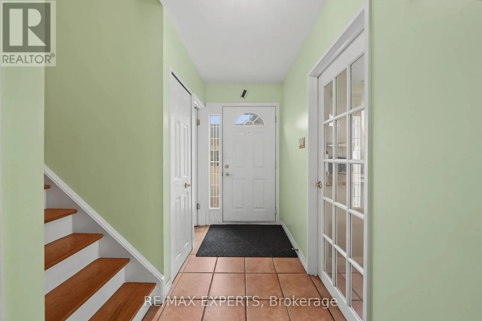 71 DOGWOOD CRESCENT