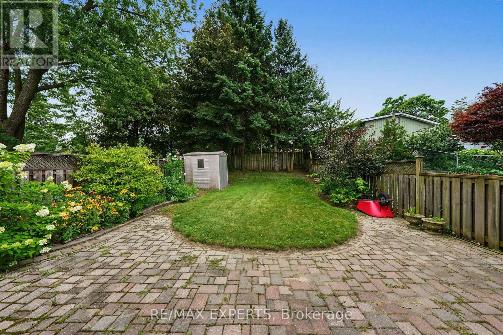 71 DOGWOOD CRESCENT