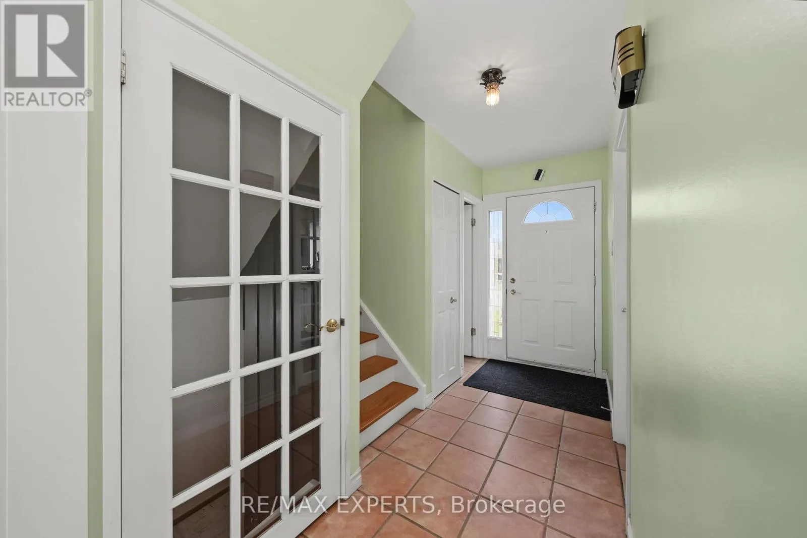 71 DOGWOOD CRESCENT