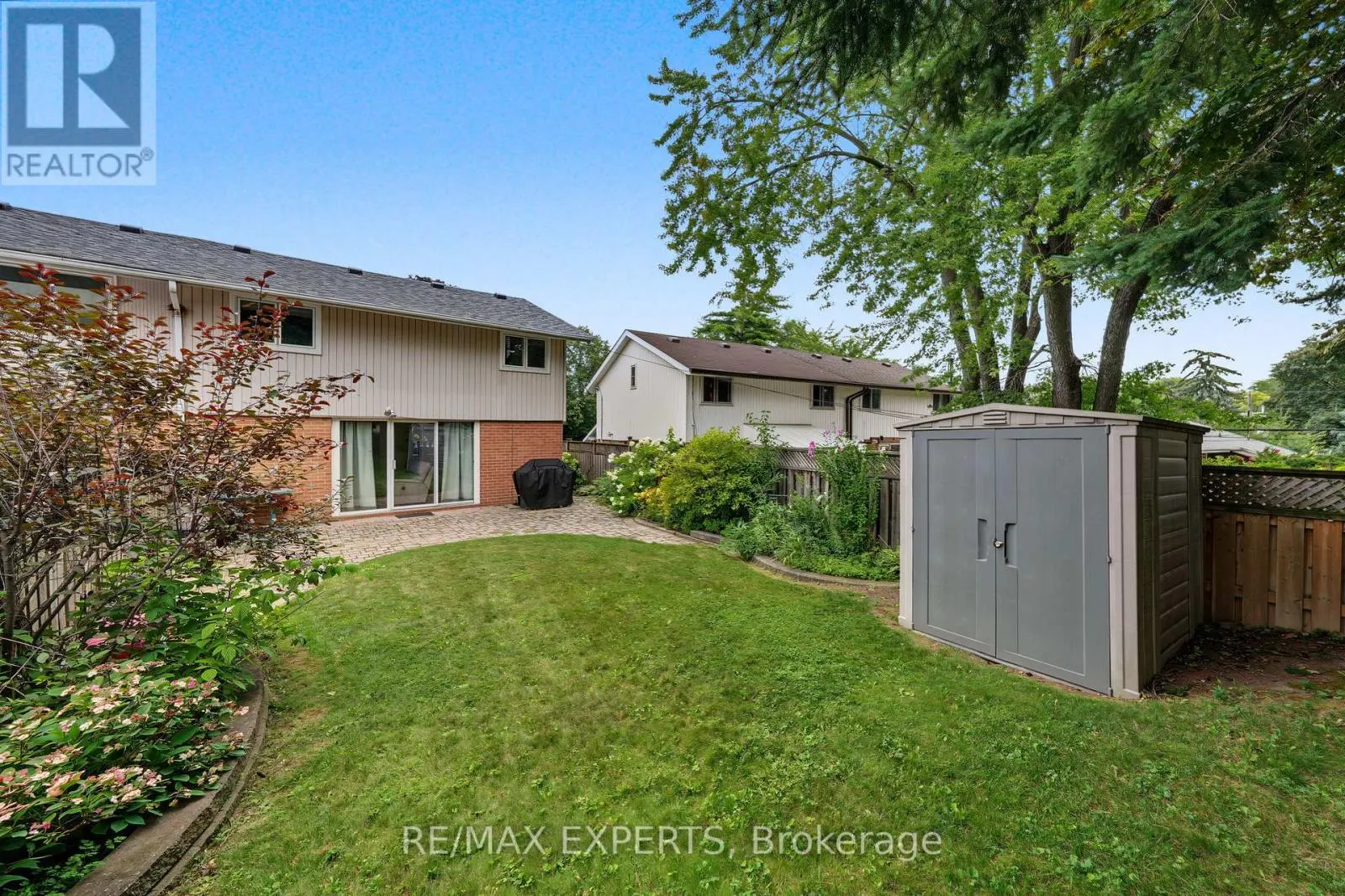 71 DOGWOOD CRESCENT