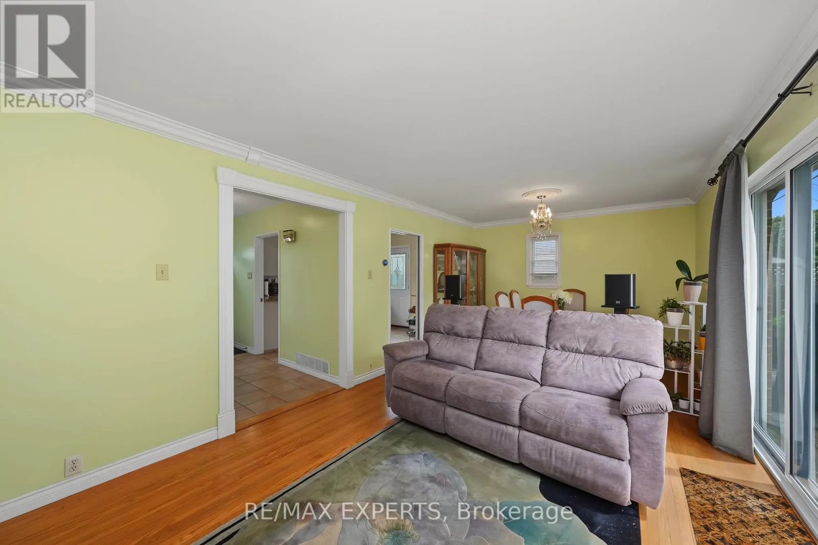 71 DOGWOOD CRESCENT