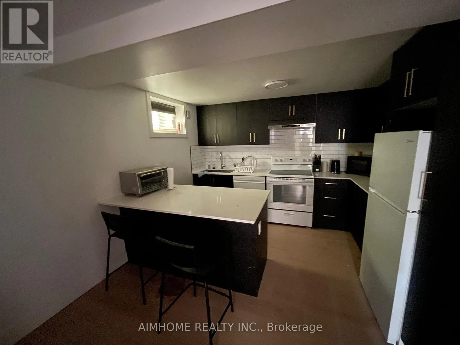 BASEMENT - 1162 NELSON STREET