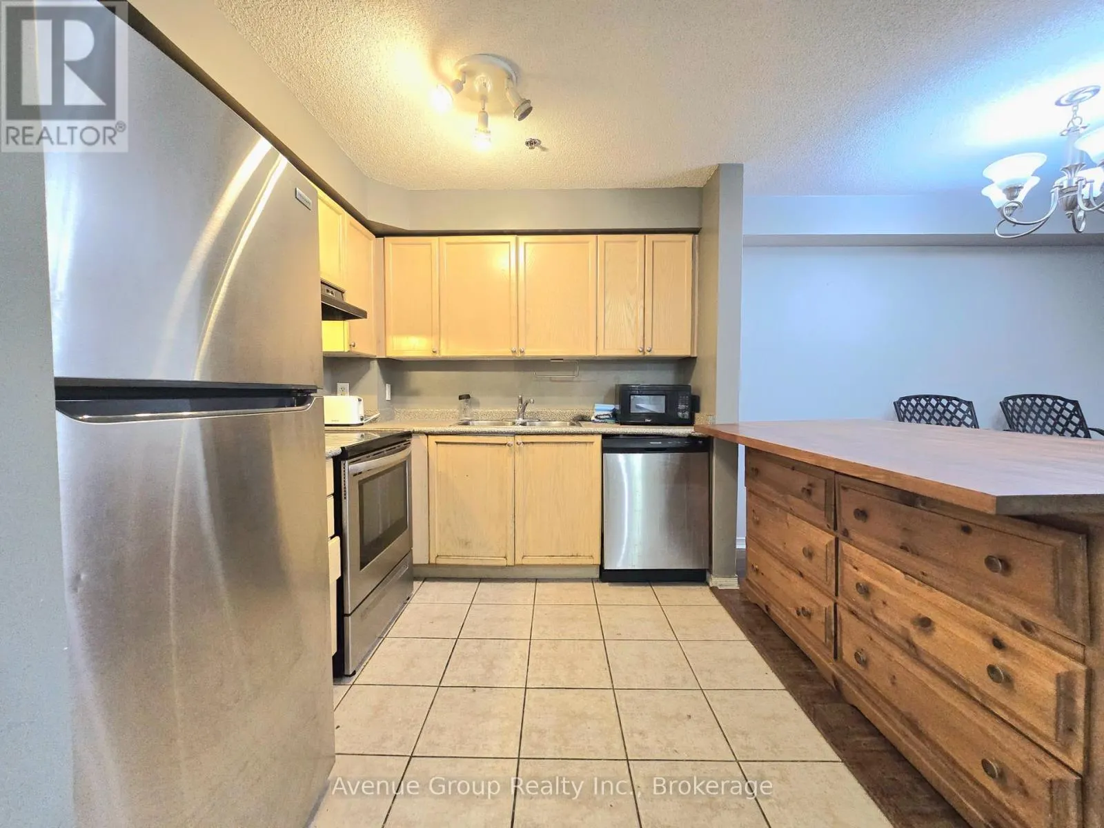 ROOM 2 - #314 - 684 WARDEN AVENUE
