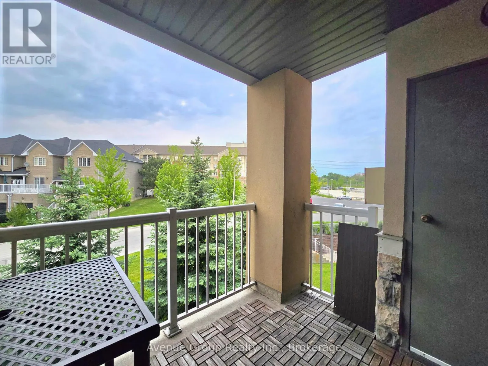 ROOM 3 - #314 - 684 WARDEN AVENUE