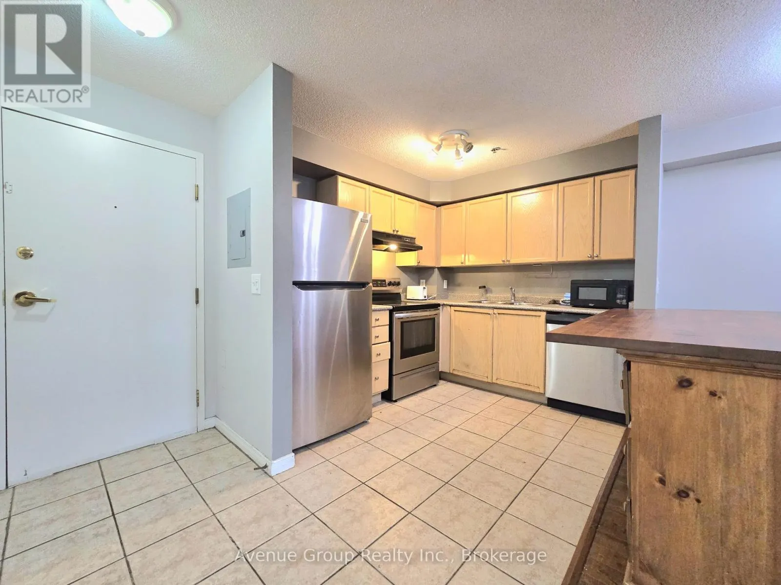 ROOM 3 - #314 - 684 WARDEN AVENUE