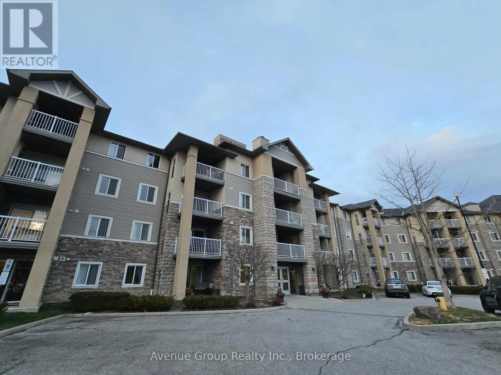 ROOM 3 - #314 - 684 WARDEN AVENUE