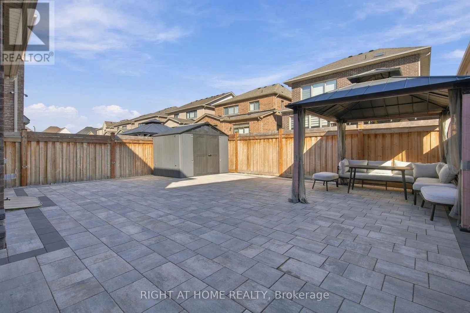 15 RONALD STREET