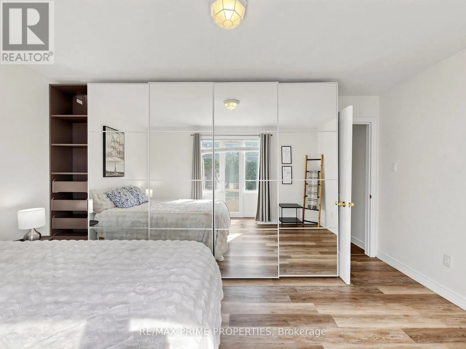 18 DENTONIA PARK AVENUE
