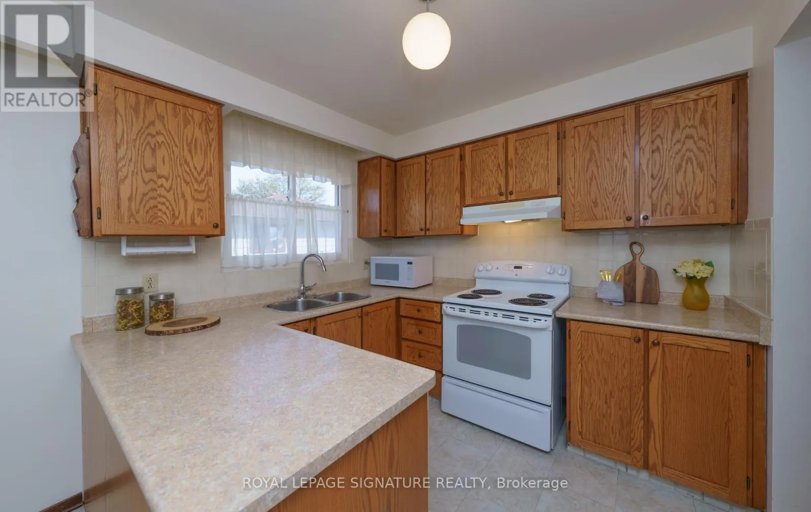 57 DARNBOROUGH WAY
