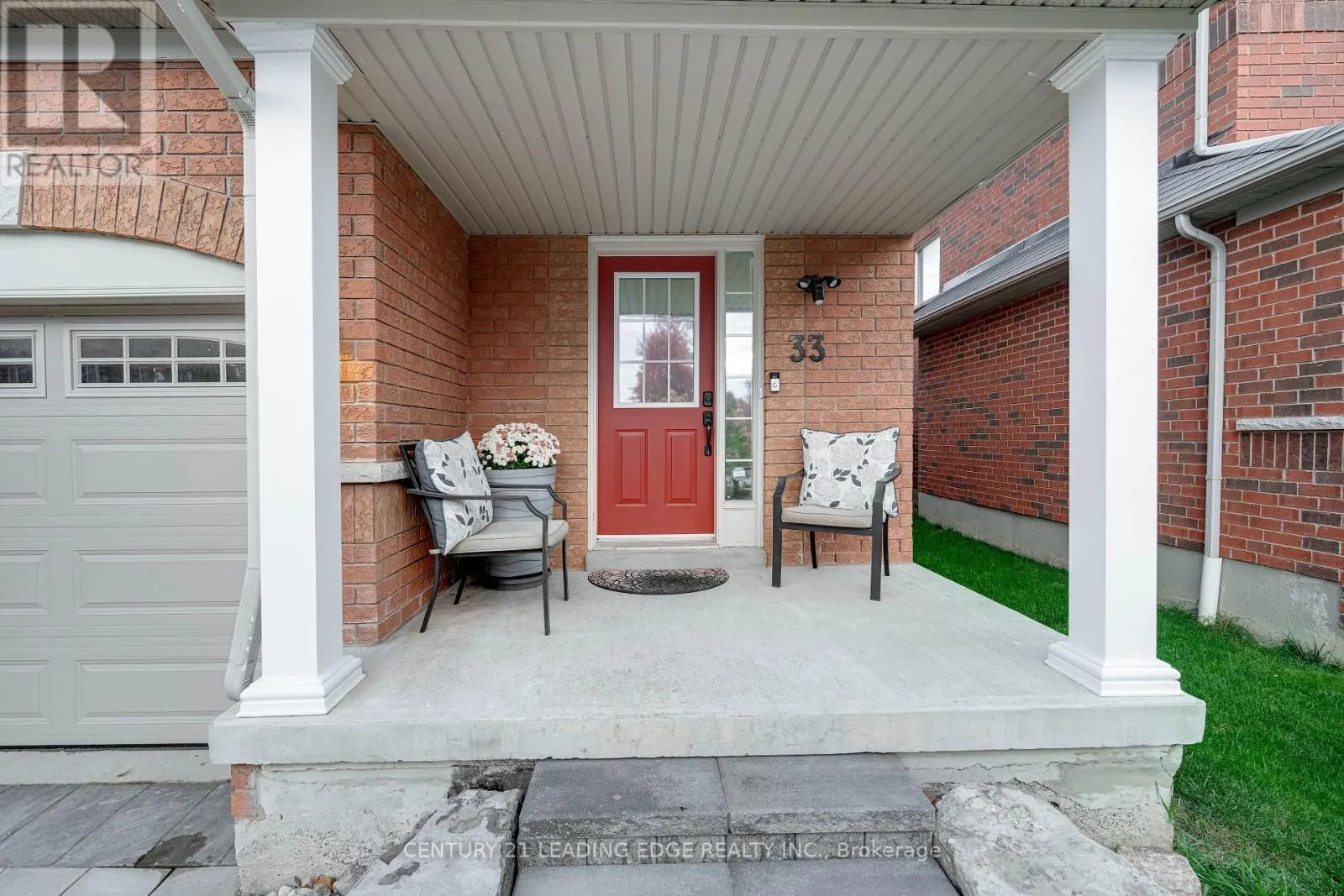 33 NEILL AVENUE